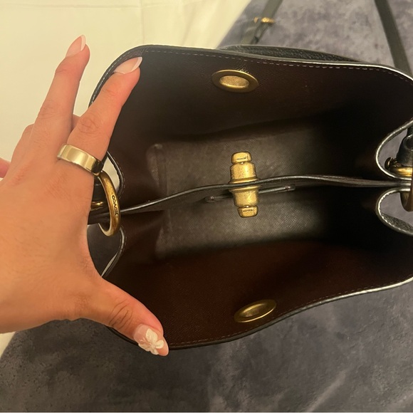 Coach Willow Bucket Bag - Picture 3 of 13